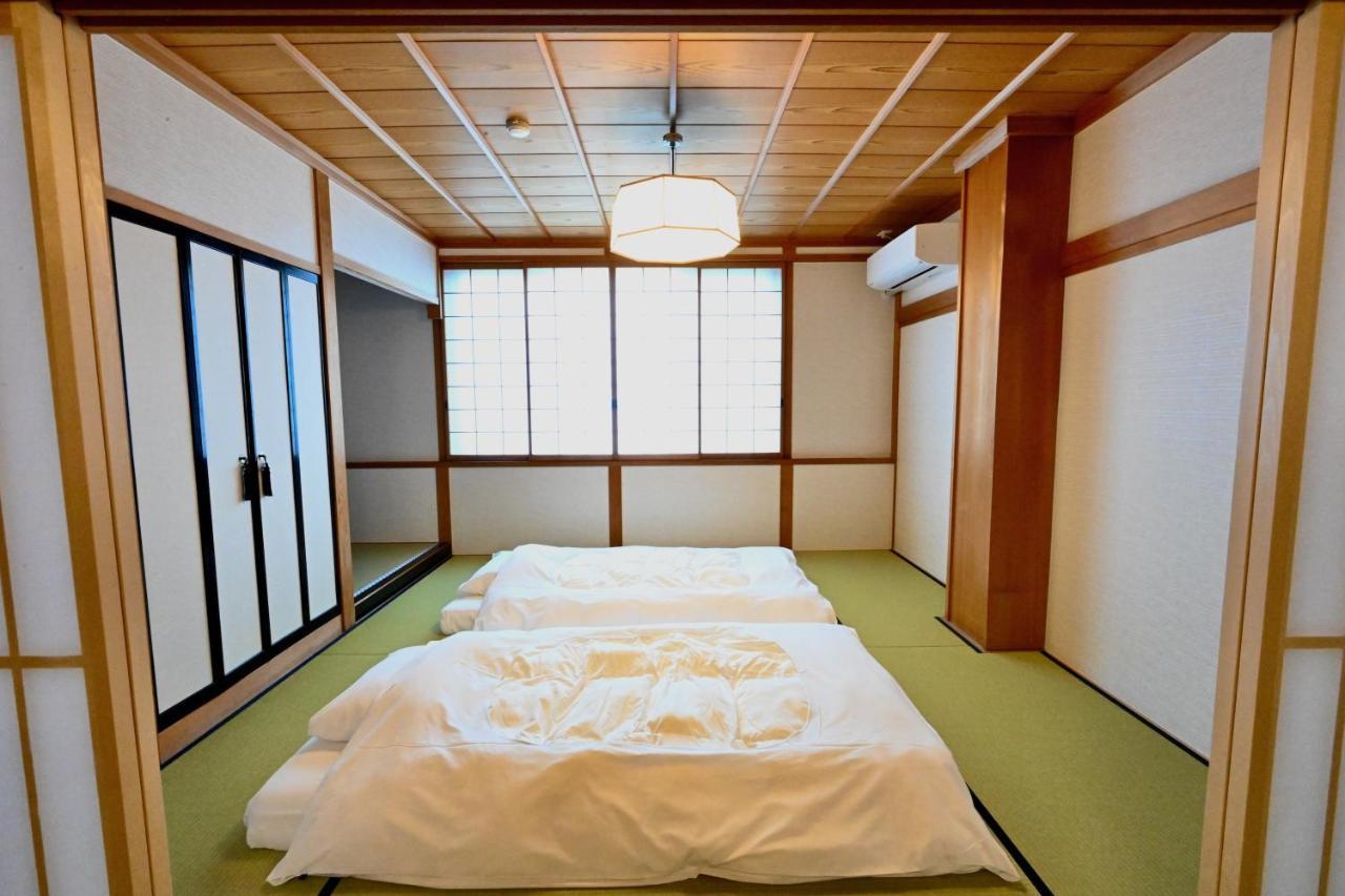 Manabi-Stay Takayama Sakura 提携駐車場利用可 古い町並みまで徒歩1分 最大9名宿泊可能な一等地で人工温泉を楽しむ Ngoại thất bức ảnh